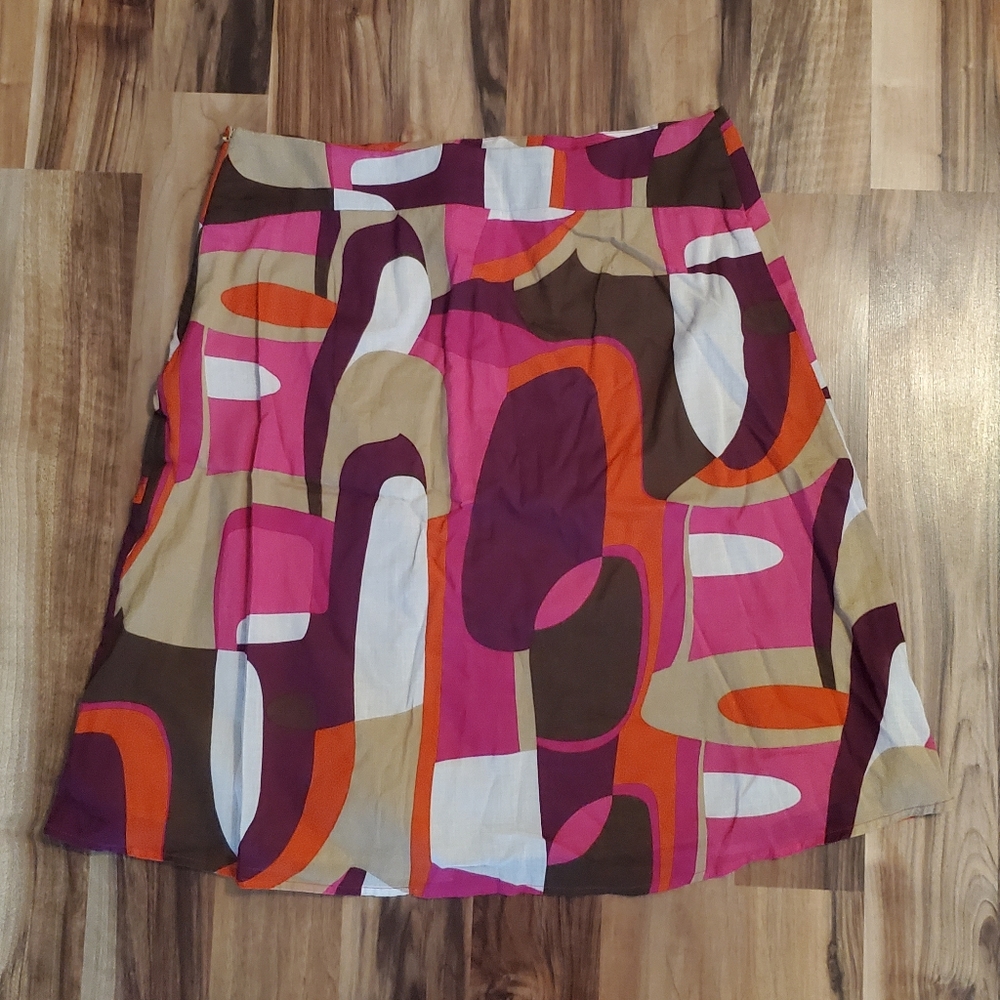 Side zip skirt